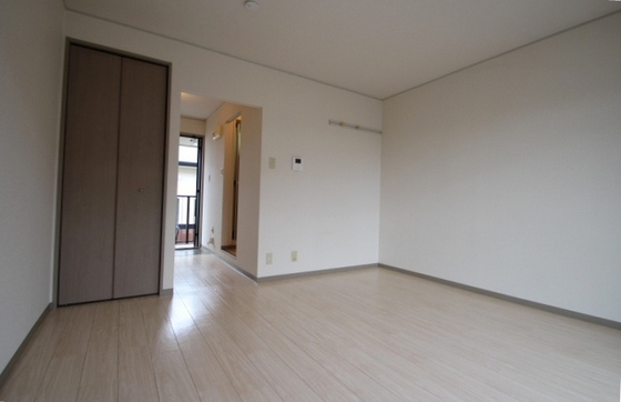 レジデンス高柳 A棟