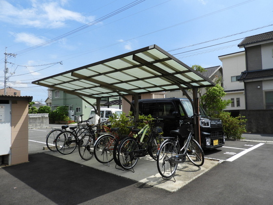 レジデンス高柳 A棟