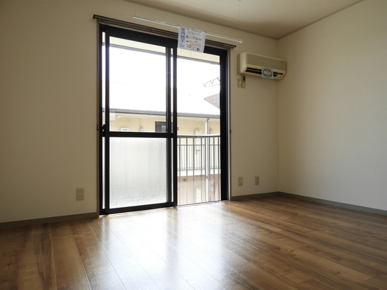 レジデンス高柳 A棟