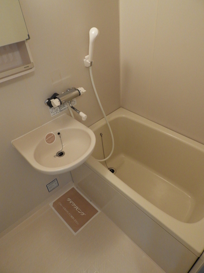 レジデンス高柳 A棟