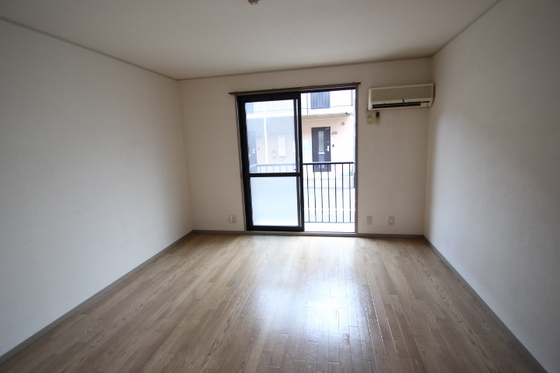 レジデンス高柳 A棟