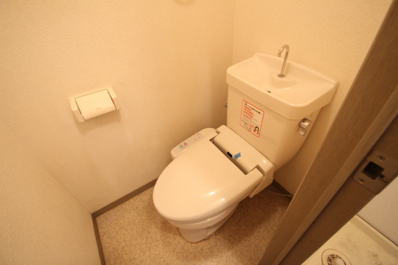 レジデンス高柳 A棟