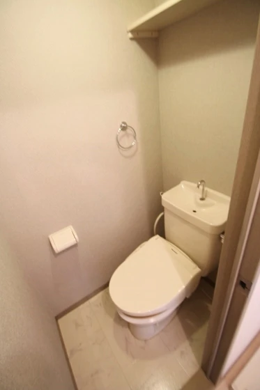 レジデンス高柳 A棟