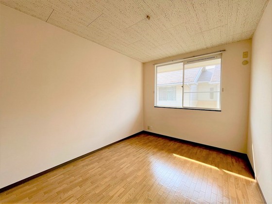 サニースクウェア津島 B