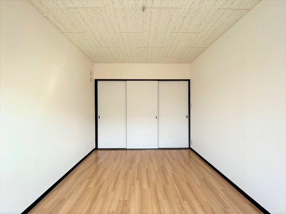 サニースクウェア津島 B