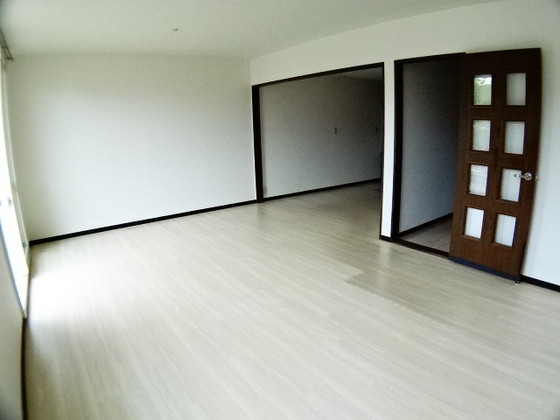 サニースクウェア津島 B