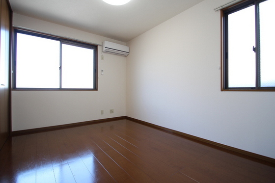 リビングタウン旭川 E棟