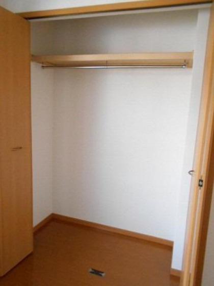 クレストール学南