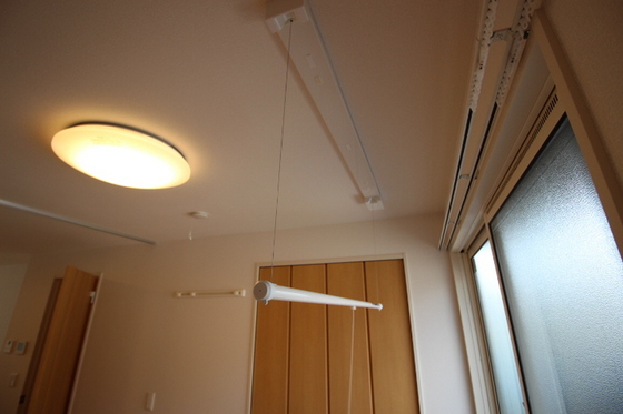 フローレス平田