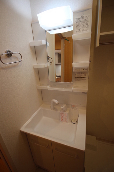 フローレス平田