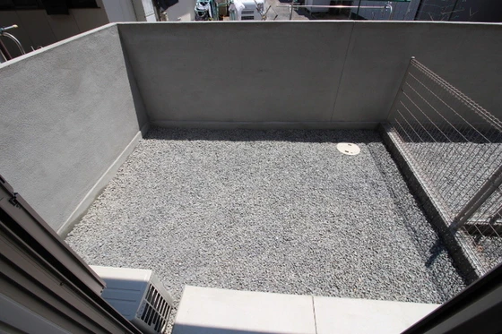 フローレス平田