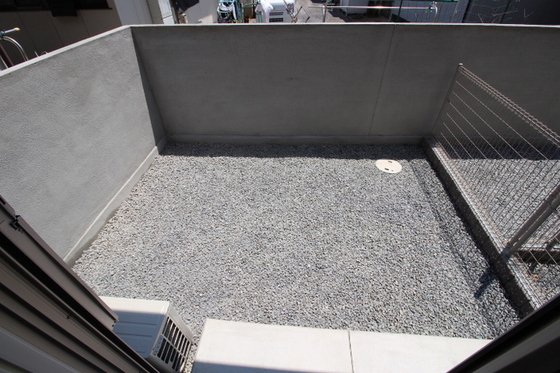 フローレス平田