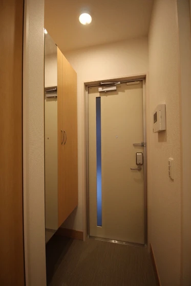 フローレス平田