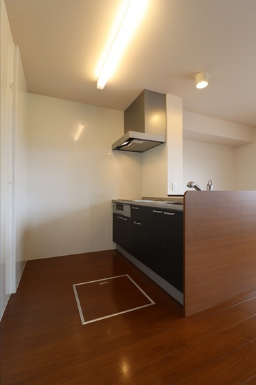 レゾナンツ A棟