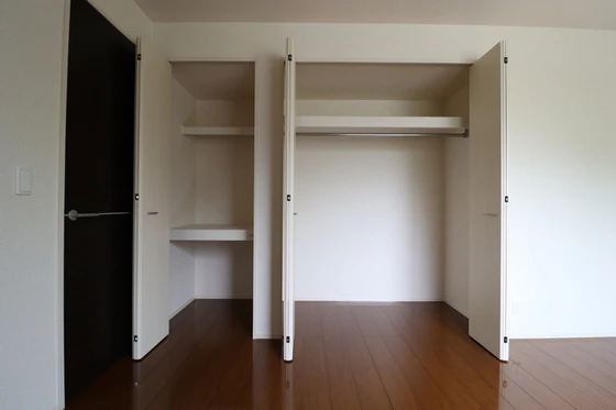 レゾナンツ A棟