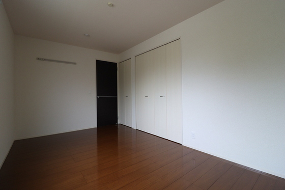 レゾナンツ A棟