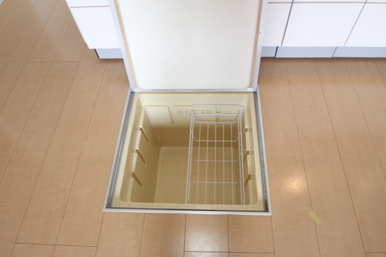 メゾン エミグラント B棟