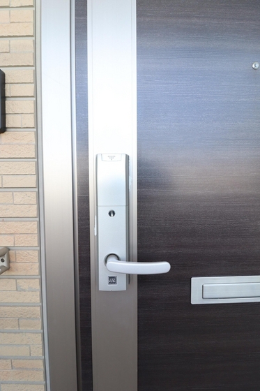 メゾン エミグラント B棟