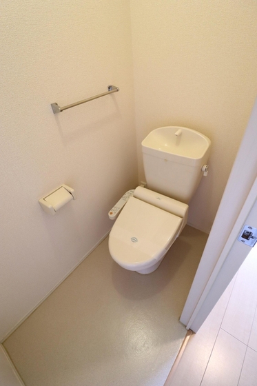 メゾン エミグラント B棟