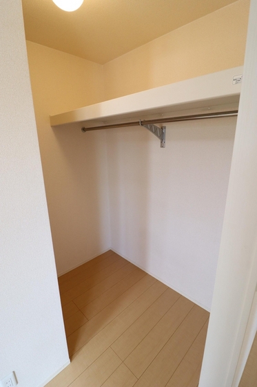 メゾン エミグラント B棟