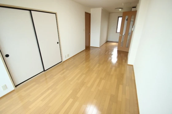 レユスィール三宅A