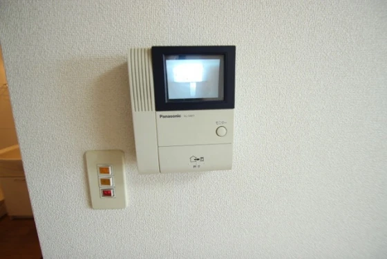 レユスィール三宅A