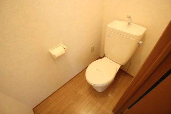 レユスィール三宅A