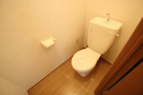 レユスィール三宅A