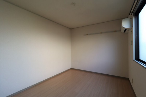 プレールSEGAWA B棟