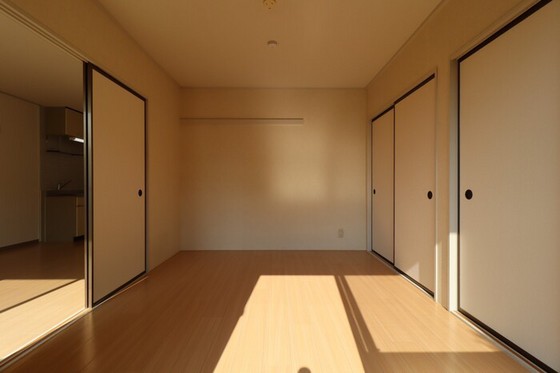 プレールSEGAWA B棟