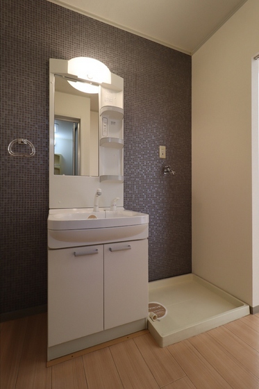 プレールSEGAWA B棟