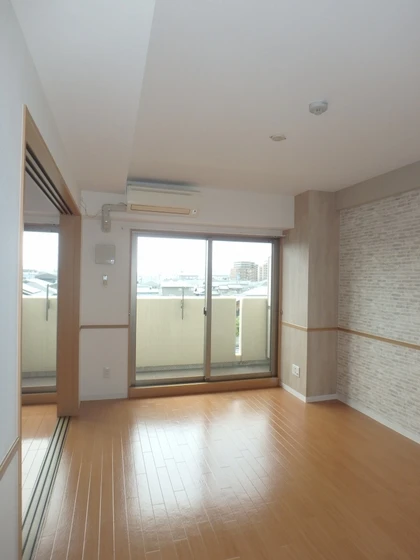 カーサフィオーレ西市駅前