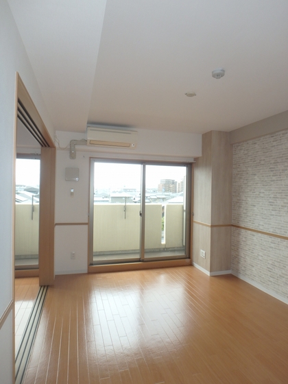 カーサフィオーレ西市駅前