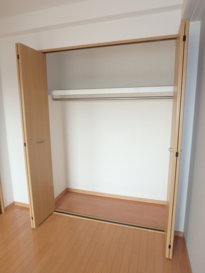 カーサフィオーレ西市駅前