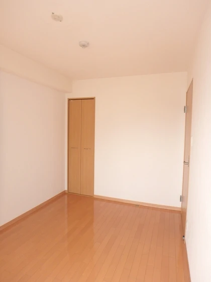 カーサフィオーレ西市駅前