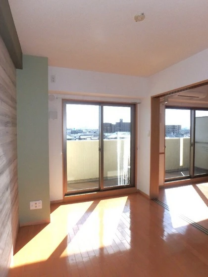 カーサフィオーレ西市駅前