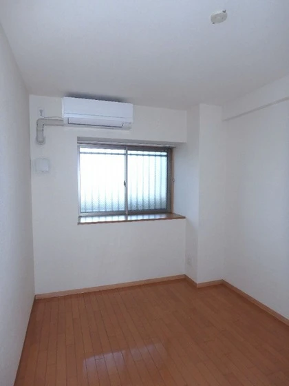 カーサフィオーレ西市駅前