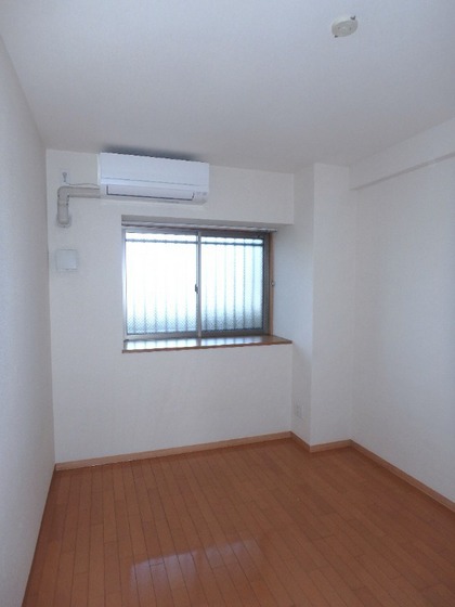 カーサフィオーレ西市駅前