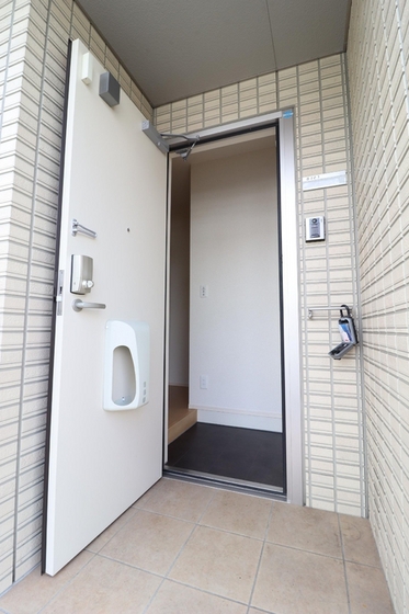 ラフィーネ下中野 B棟