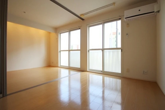 グランドソレイユ B棟