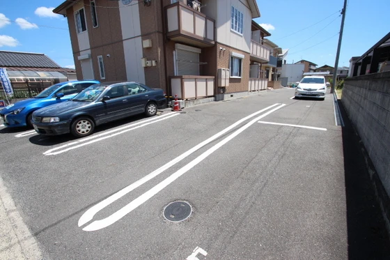 ラ・パルテール今在家