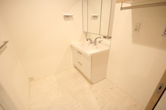 ファンコート堀越 弐番館