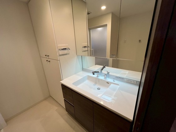 クラース舟入中町