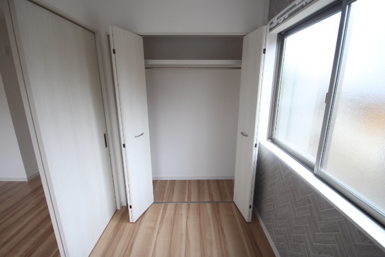 ロイヤルヴィラ向洋