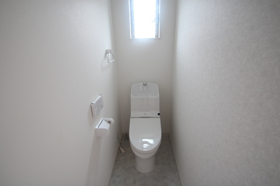 ロイヤルヴィラ向洋