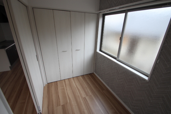 ロイヤルヴィラ向洋