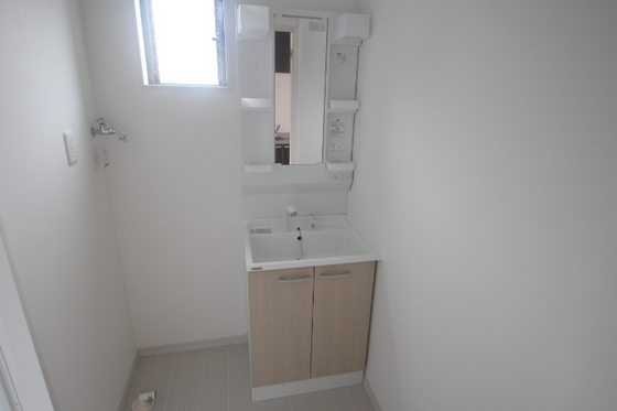 ロイヤルヴィラ向洋