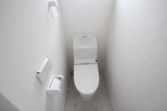 ロイヤルヴィラ向洋