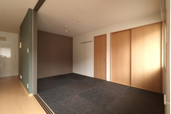 プレジオ六番館