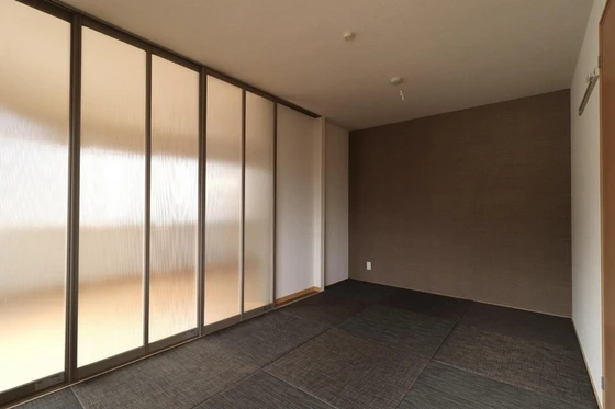 プレジオ六番館